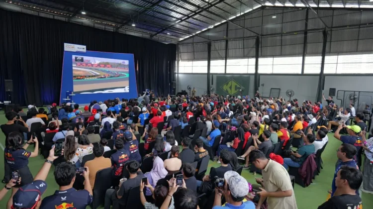 Komunitas Otomotif Nobar Japanese Grand Prix 2026 di Tangerang dengan Mobil