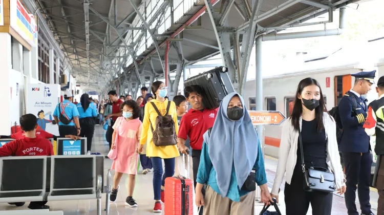 Penumpang Kereta Angkutan Lebaran 2026 Naik Empat Persen