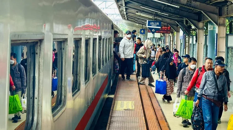 KAI Nyaris tanpa Delay, Ketepatan Waktu Capai 99,44 Persen saat Lebaran 2026