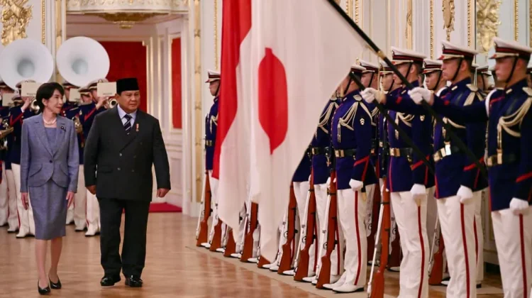 Bertemu PM Takaichi, Presiden Prabowo Disambut Upacara Kehormatan