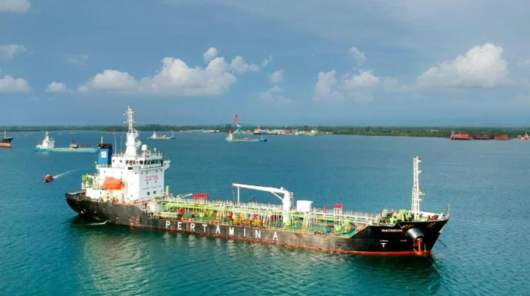 Pertamina Patra Niaga Jaga Energi Armada Laut