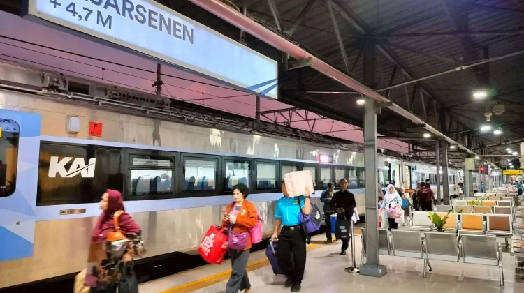 KAI Daop 1 Jakarta Catat Ketepatan Waktu Tinggi