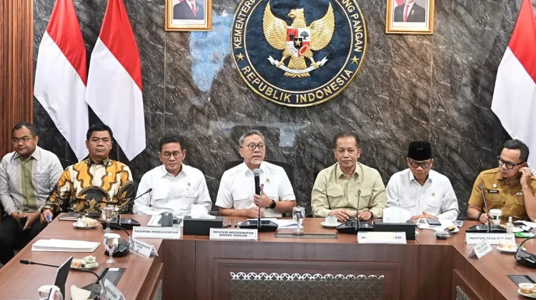 Menko Pangan Dorong Sanksi Tegas Pengelolaan Sampah