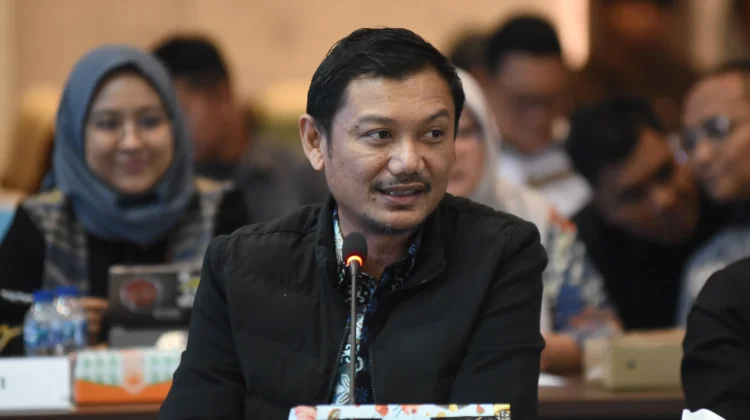 Komisi II DPR Minta Kebijakan WFH ASN Diawasi Ketat, Ini Alasannya
