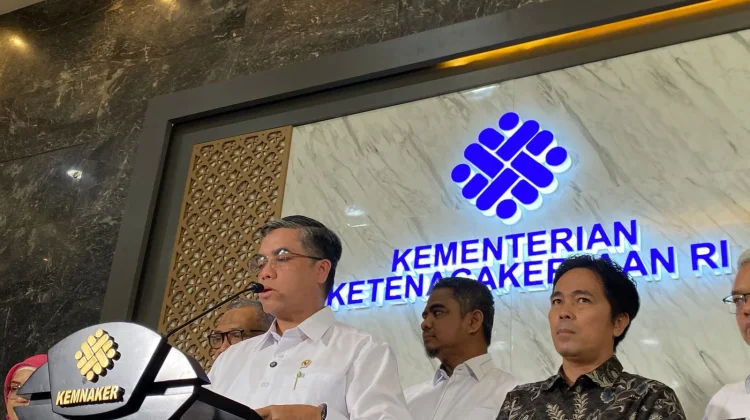 Swasta Terapkan WFH, Menaker Ingatkan Tetap Bayar Gaji Karyawan
