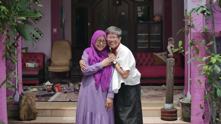 Reuni Haru Reda Gaudiamo dan Sahabat Masa Kecil Warnai Nobar Film 'Na Willa'