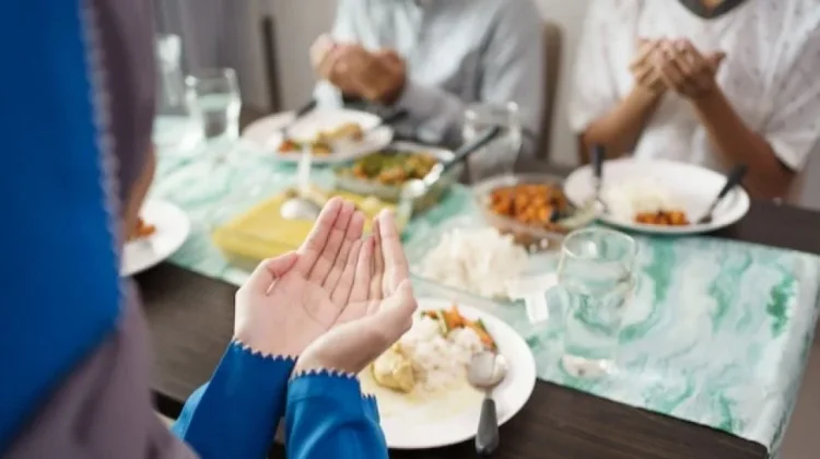 Bolehkah Puasa Syawal Digabung Ayyamul Bidh? Ini Penjelasannya