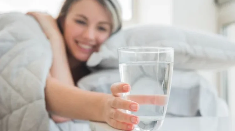 Manfaat Minum Air Putih setelah Bangun Tidur