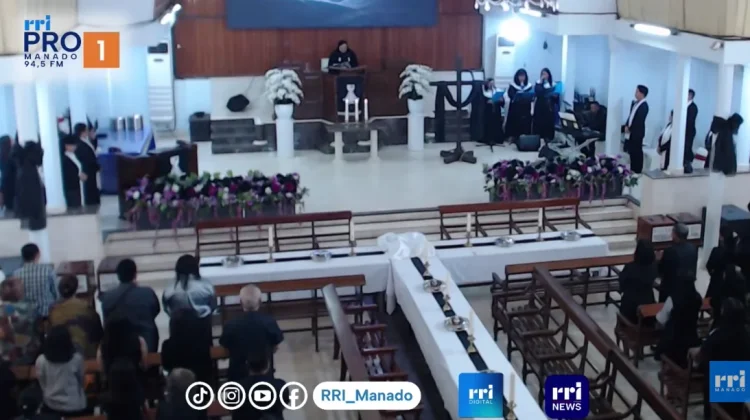Ibadah Jumat Agung GMIM Sentrum Manado Dipadati Jemaat Pascagempa
