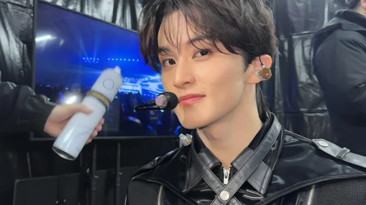 Surat Emosional Mark Lee kepada Penggemar Ungkap Awal Perjalanan Baru