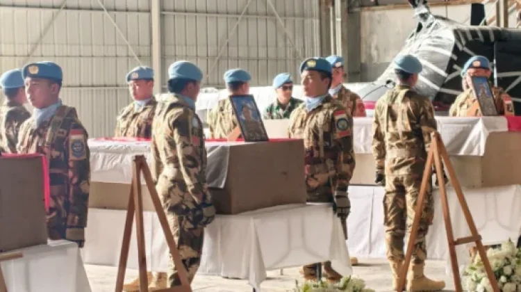 UNIFIL Gelar Upacara Penghormatan Tiga Prajurit TNI yang Gugur