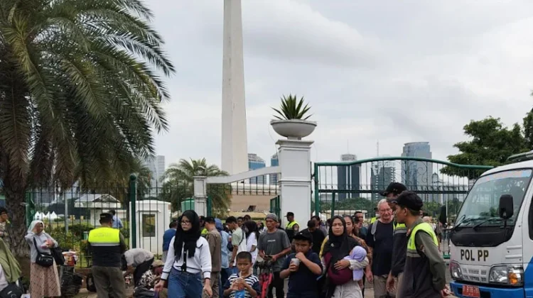 Monas Dikunjungi Ribuan Wisatawan saat Libur Paskah