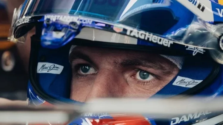 Verstappen Dilanda Ketidakpastian, Jajal Balap Nürburgring di Tengah Musim F1