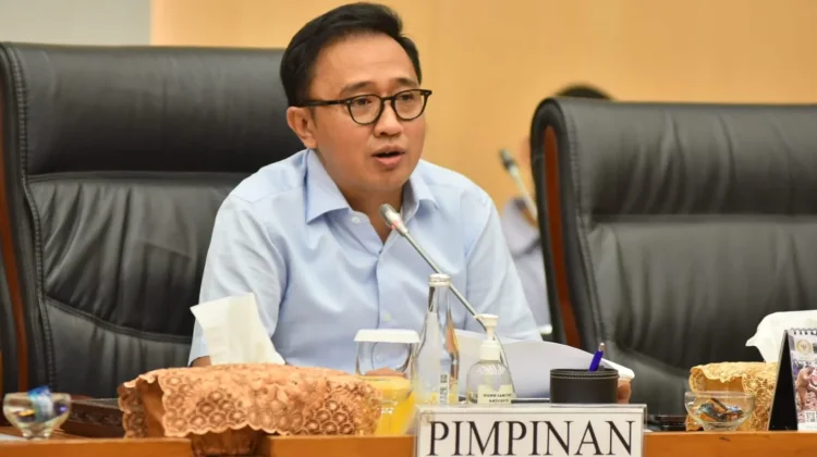 DPR Dorong Percepatan Kendaraan Listrik untuk Tekan Subsidi BBM