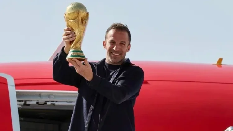 Del Piero Soroti Krisis Sepak Bola Italia, Desak Reformasi Struktural