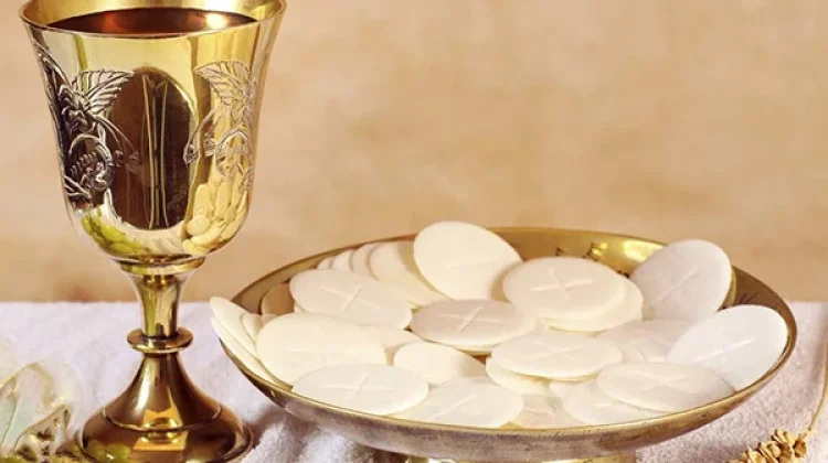 Ibadah Paskah, Kenapa Perjamuan Kudus Identik dengan Roti dan Anggur?