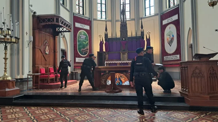 Paskah Katedral Berjalan Aman, Pengamanan Polri Tuai Apresiasi