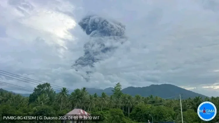 Gunung Dukono Erupsi, Abu Vulkanik Capai 1.600 Meter