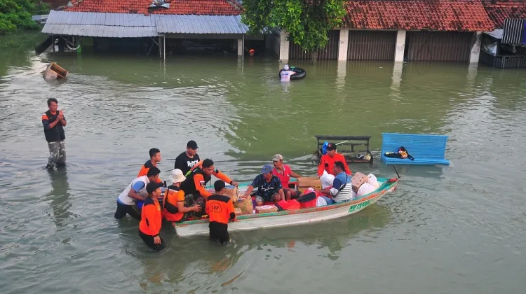 Banjir Demak Terus Berulang, Puan Minta Risiko Lama Harus Segera Diatasi