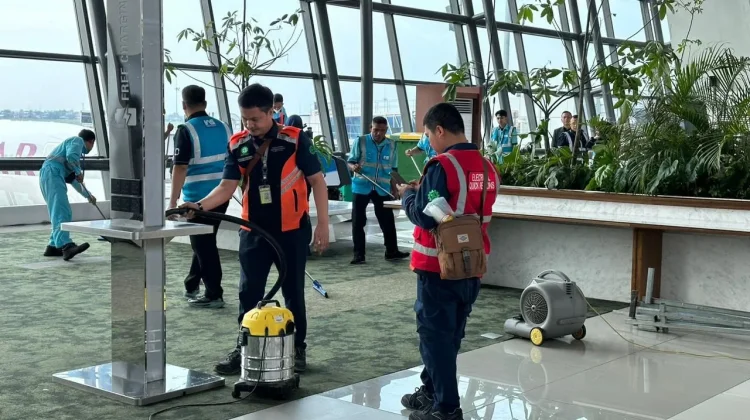 Cuaca Buruk, Selain Atap Terminal 3 Soetta Jebol, Sejumlah Penerbangan Dialihkan