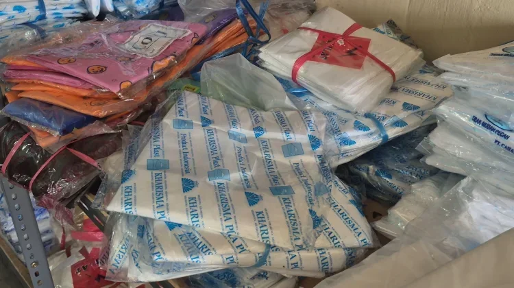 Pemerintah Siapkan Mitigasi Kenaikan Harga Plastik imbas Gejolak Hormuz