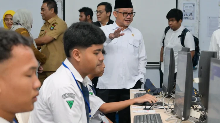 Mendikdasmen Akan 'Blacklist' Pengawas TKA yang Melakukan Kecurangan