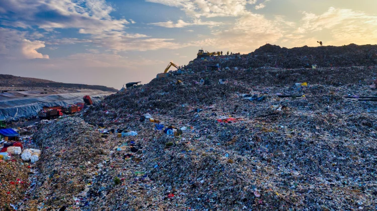 KLH Ungkap Faktor Penghambat Penghentian Praktik "Open Dumping"