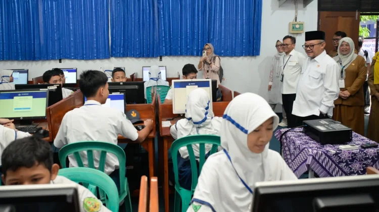 Mendikdasmen Tekankan TKA Bukan Penentu Kelulusan Siswa