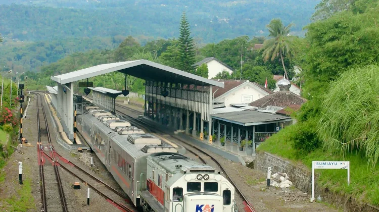 Evakuasi Selesai, Jalur Bumiayu Kembali Dilalui