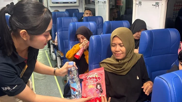 KAI Services Siagakan Petugas saat KA Bangunkarta Alami Anjlokan