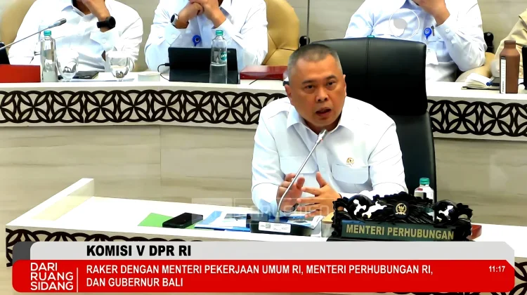 Menhub Dorong Pengembangan Celukan Bawang untuk Urai Kepadatan Penyeberangan