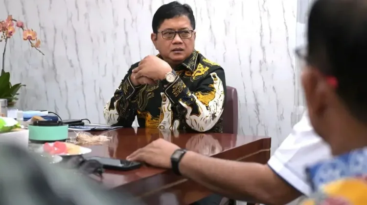 Wamentrans Serahkan Ratusan SHM, Perkuat Kepastian Lahan Transmigrasi