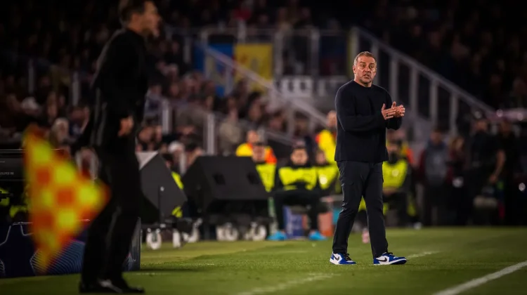 Liga Champions, Hansi Flick Kritisi Insiden Kontroversi Kontra Atletico Madrid