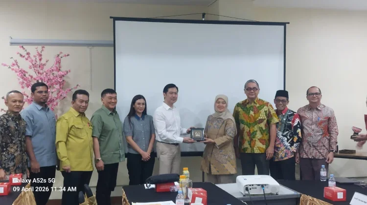 Komisi VII DPR Minta Industri Air Kemasan Perhatikan Dampak Lingkungan