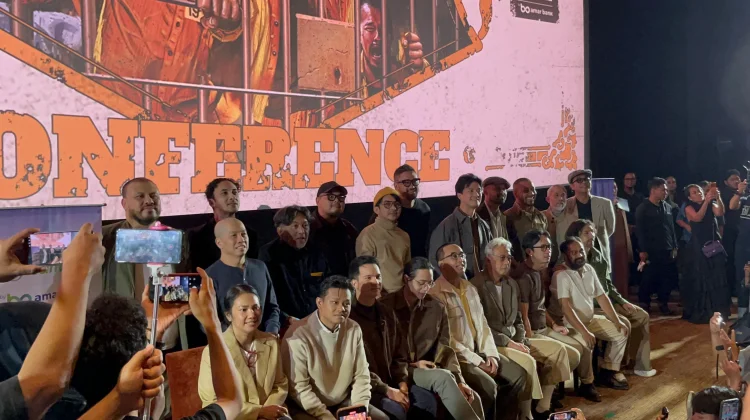 Film 'Ghost in the Cell', Cara Joko Anwar Menyentil Realitas yang 'Absurd'