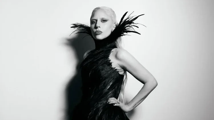 Lady Gaga Rilis Lagu ‘Runway’ untuk ‘The Devil Wears Prada 2’