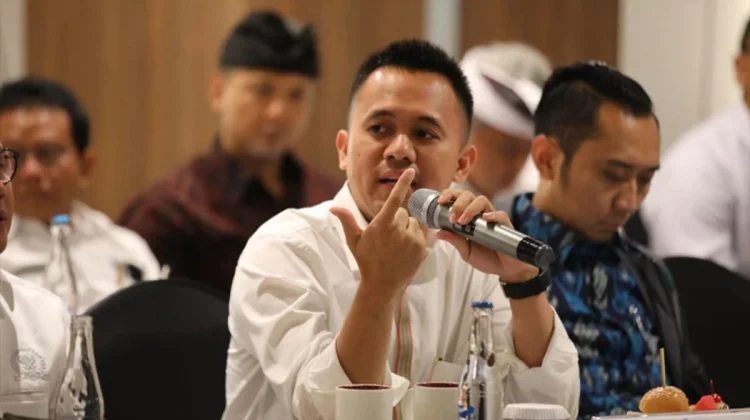 Pedagang Online Akan Dipajaki, DPR: Minta Dikaji Ulang
