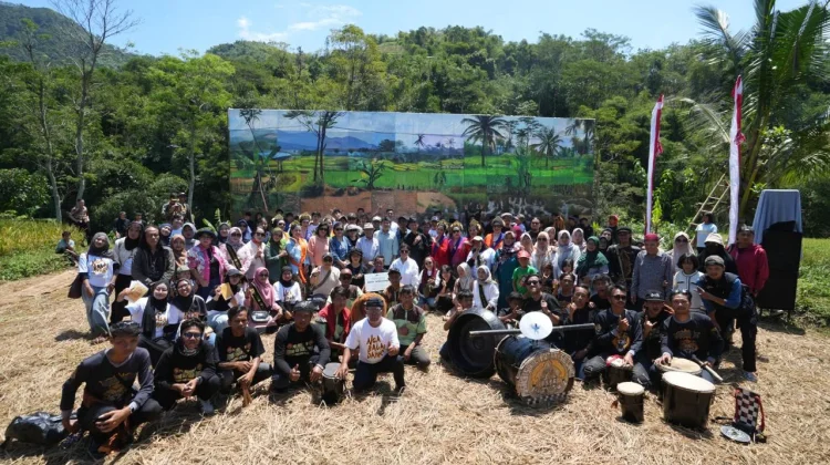 Ngabaladahan Jelekong, Ruang Merajut Harapan lewat Kanvas Kebersamaan
