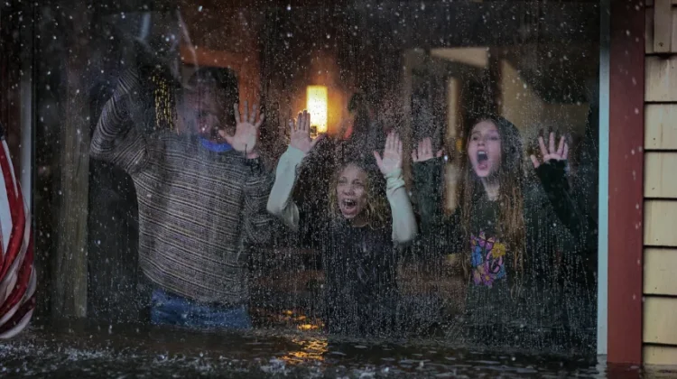 Tayang di Netflix, Intip Kisah Film ‘Trash’