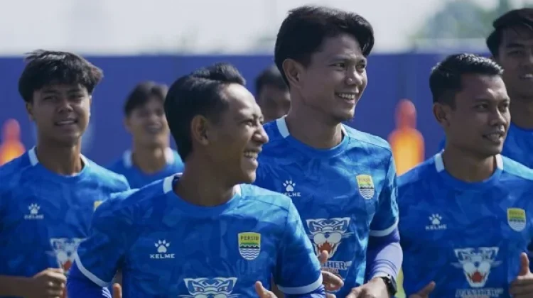Persib Waspadai Lini Belakang Bali United, Siap Manfaatkan Celah