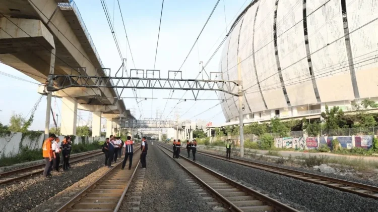 Stasiun JIS Beroperasi Juni 2026, Layani Lintas Tanjung Priok