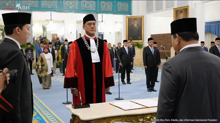 Liliek Resmi Menjabat, Inilah Susunan Sembilan Hakim MK
