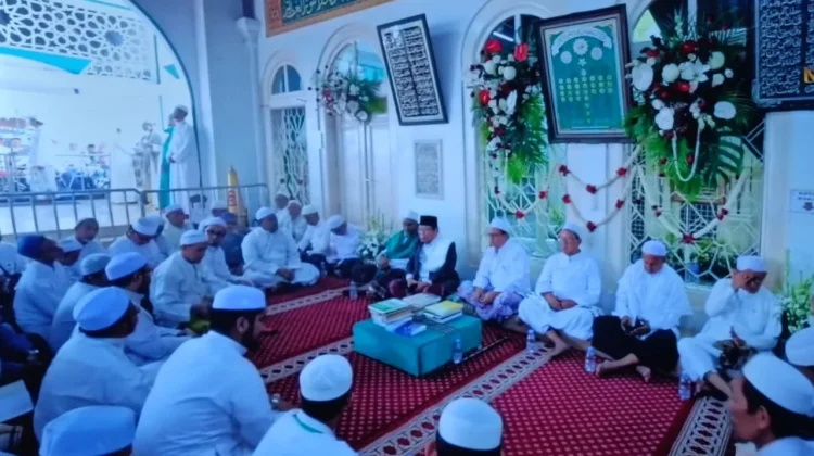 Ribuan Jemaah Hadiri Haul Habib Husein Alaydrus Ke-278 di Luar Batang, Jakarta Utara