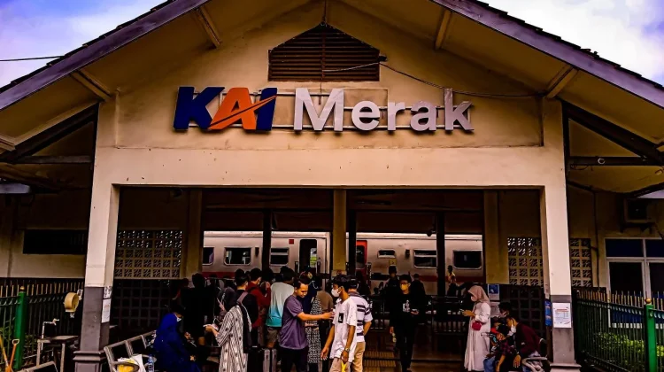 Tarif Kereta Tanah Abang Menuju Merak Rp11.000 Guna Dorong Ekonomi