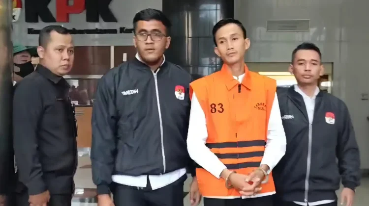 Ajudan Mantan Gubernur Riau Bantah Keterlibatan Kasus KPK