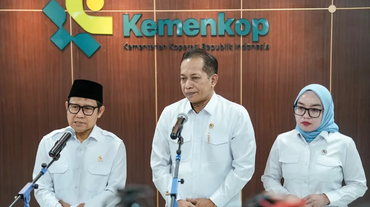 Menko PM Dorong Koperasi Jadi Motor Pengentasan Kemiskinan