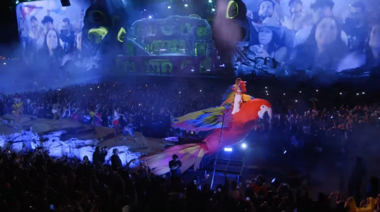 Karol G Cetak Sejarah Jadi Headliner Perempuan Latina Pertama di Coachella