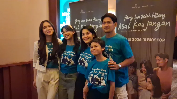 Peran Yasmin Napper dan Sofia Shireen dalam 'Yang Lain Boleh Hilang Asal Kau Jangan'