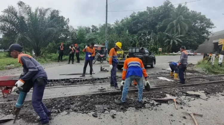 KAI Palembang Perkuat Edukasi Keselamatan, Tekan Kecelakaan Perlintasan