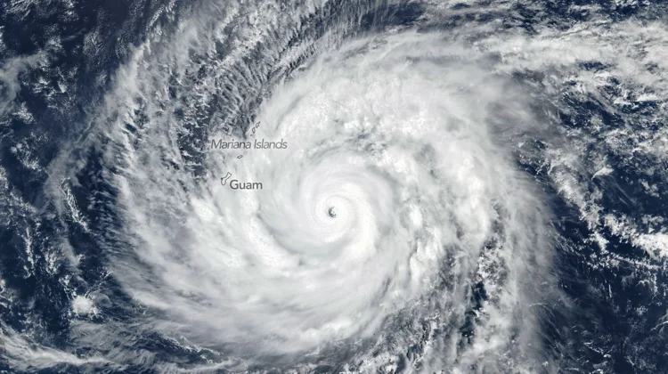Satelit Suomi NPP Tangkap Potret Topan Super Sinlaku